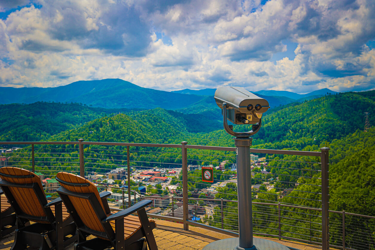 things_to_do_in_gatlinburg_for_couples.jpg