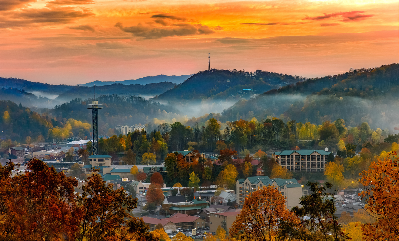 pigeon-forge-vs-gatlinburg.jpg