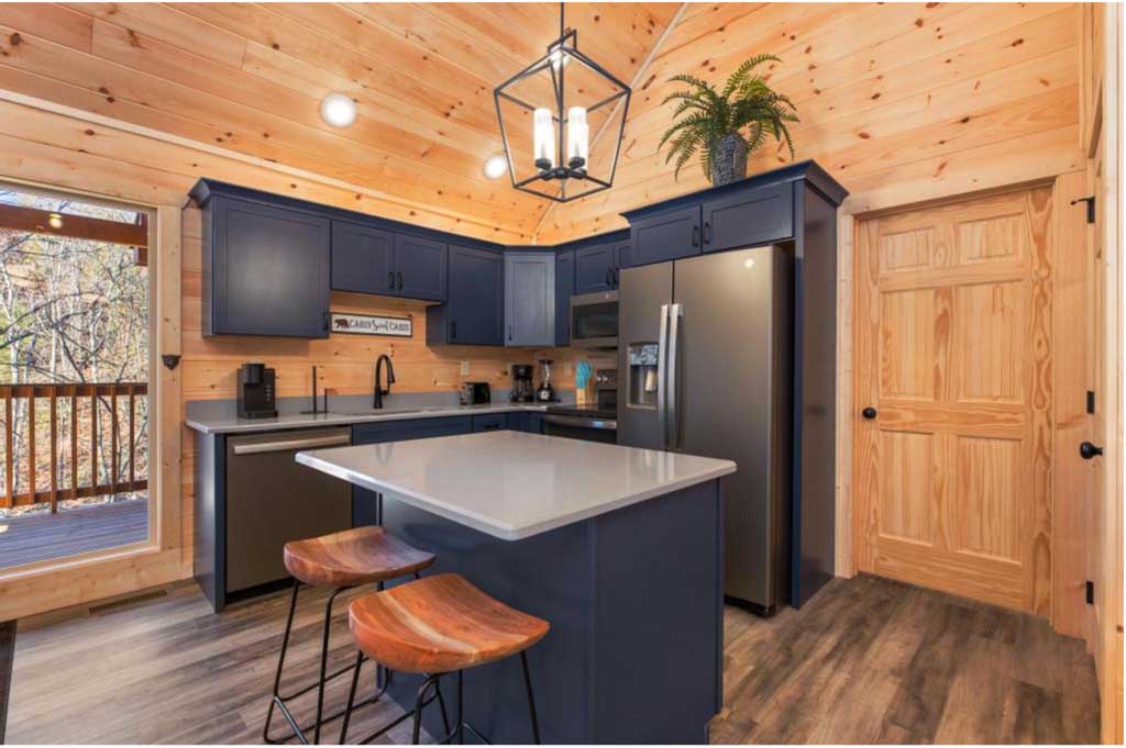 Cabins vs Hotels - Which Should You Pick for Your Smoky Mountains Getaway